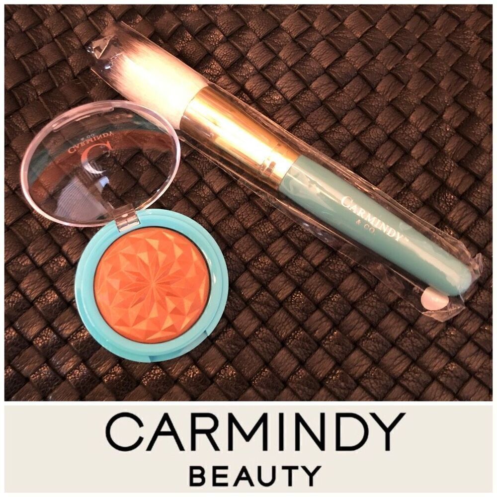 CARMINDY & CO - NWOT - CarmaGlow Bronzer in "Aloha" & Love Struck Brush/Just In!